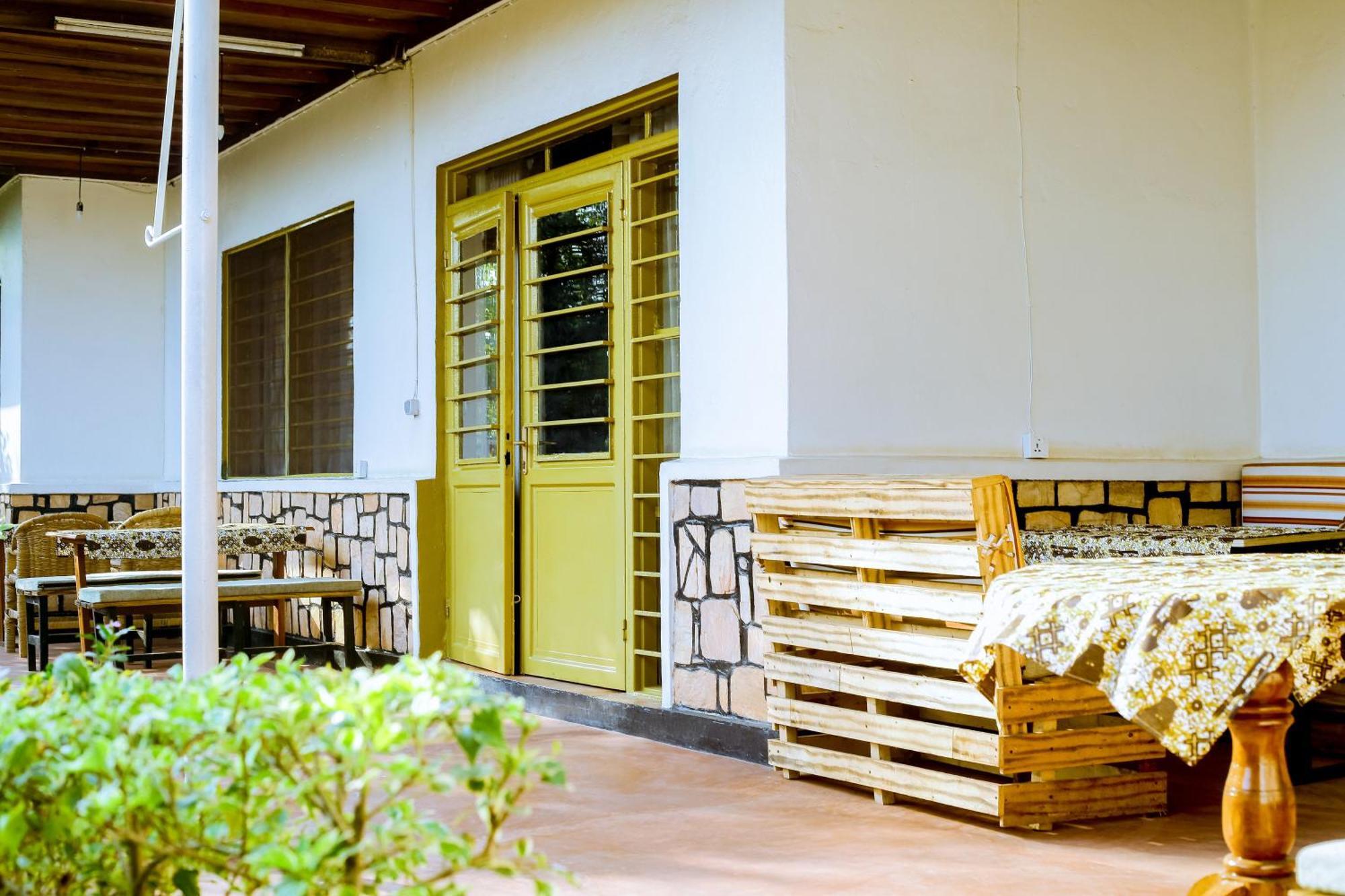 Inzozi Africa House B&B-Kimihurura Кигали Экстерьер фото