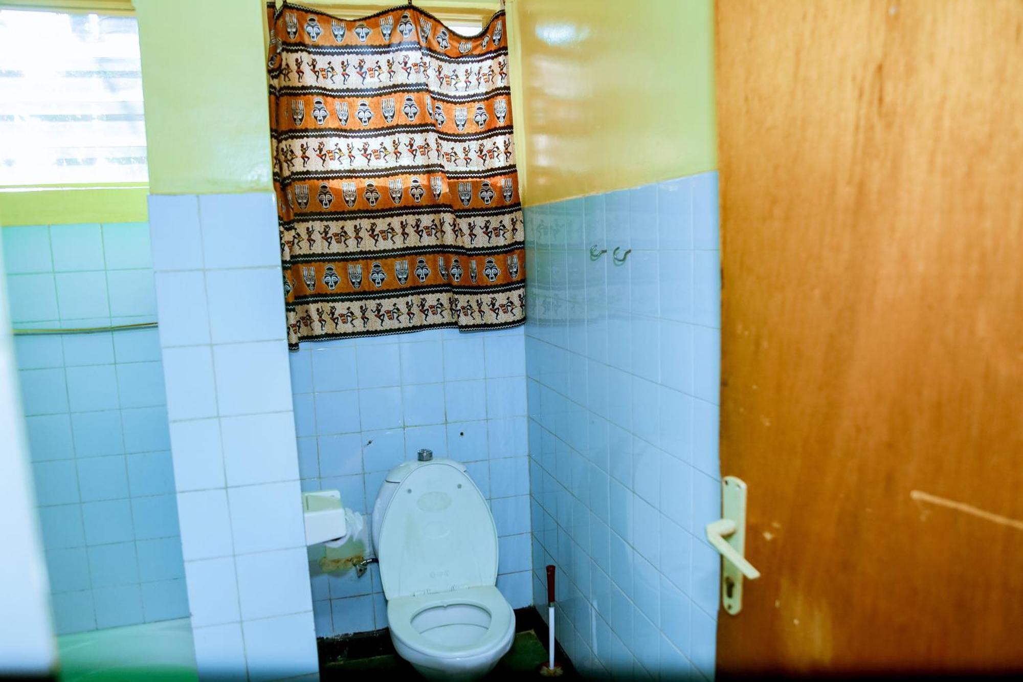 Inzozi Africa House B&B-Kimihurura Кигали Экстерьер фото